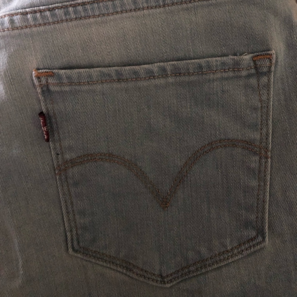 Levi’s woman’s size 10